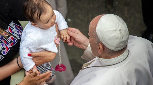 WEB2-AMPFJ0221-POPE-FRANCIS-AUDIENCE-JUNE-02-2021-Antoine-Mekary-ALETEIA-AM_3614.jpg