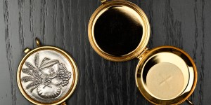 What is a communion pyx?
