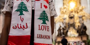 Report: Pope postponing June Lebanon trip as knee pain continues
