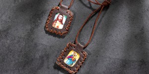 Morning offering prayer with the Brown Scapular