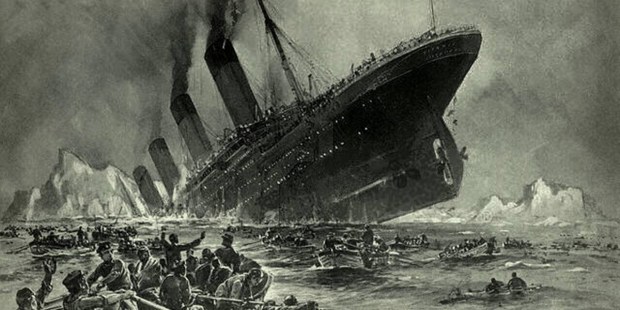 TITANIC SINKING