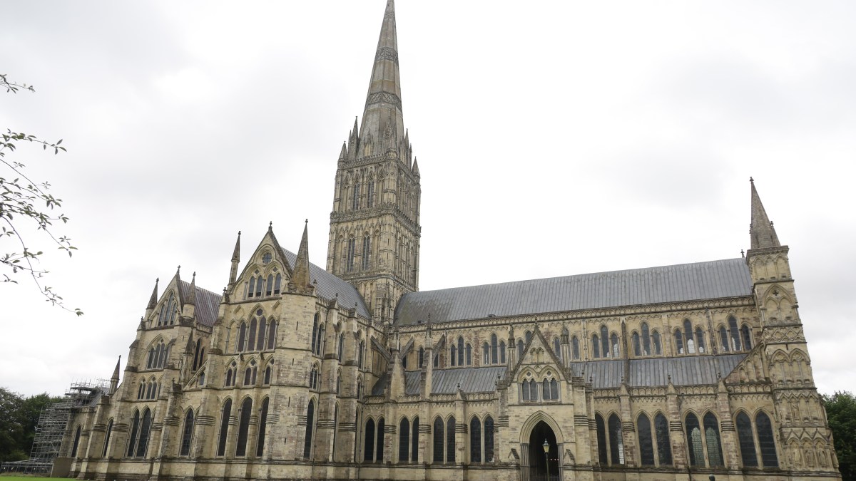 Salisbury Cathedral.jpeg