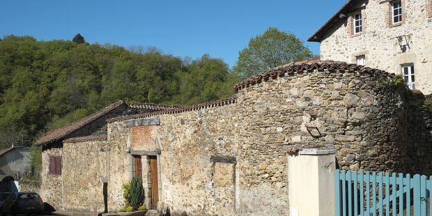 (SLIDESHOW) Benedictines return to French Solignac Abbey after 230 years