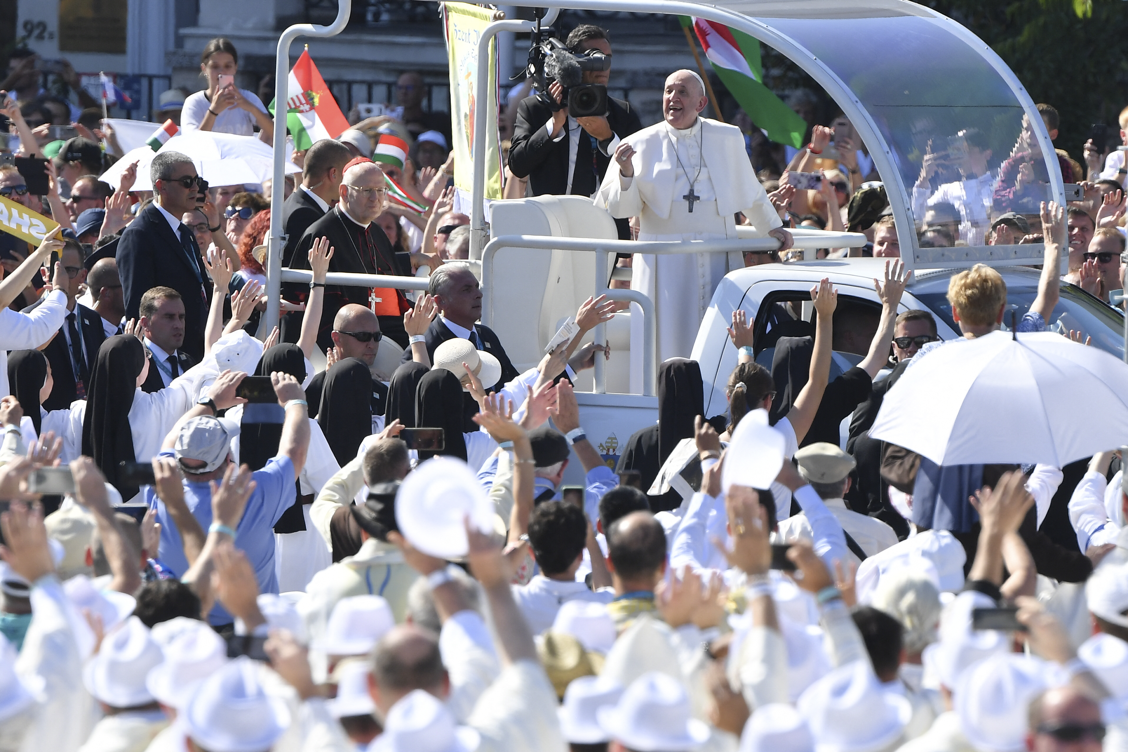 Pope’s homily to close Eucharistic Congress (full text)