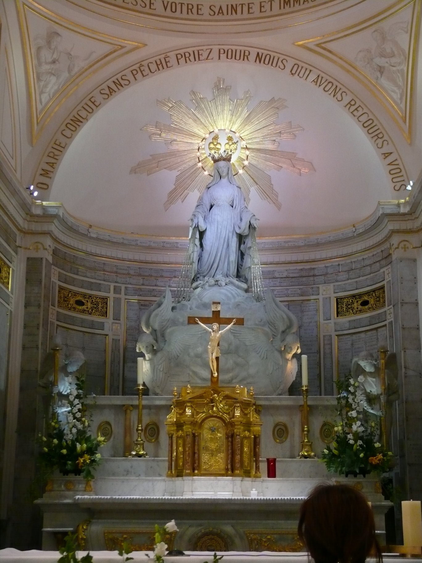 PARIS, CHAPEL OF OUR LADY OF MIRACULOUS MEDAL