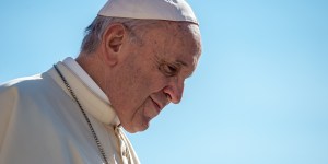 Pope prays for those with mental illness and victims of suicide