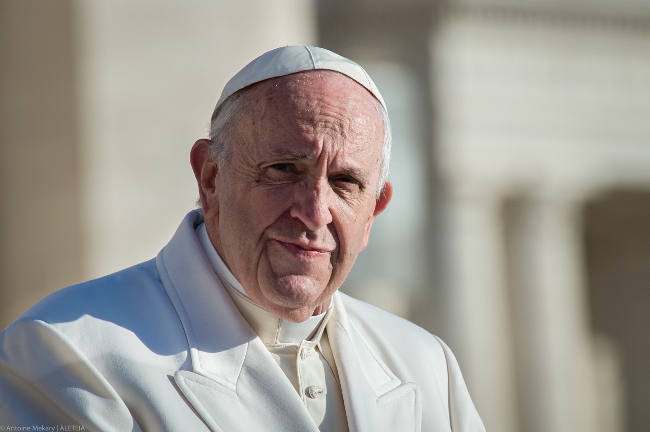 Pope to Life Academy denounces abortion, euthanasia, misdirected priorities