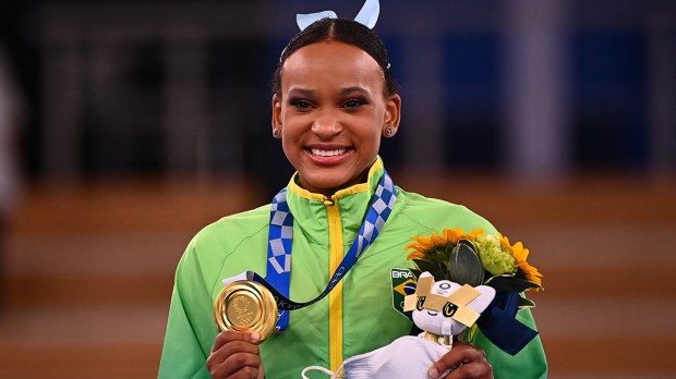 WEB3-Rebeca-Andrade-OLYMPICS-AFP-000_9HZ8J2.jpg