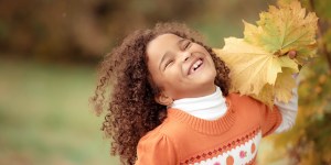 6 Ideas to help kids spend more time outdoors this fall 