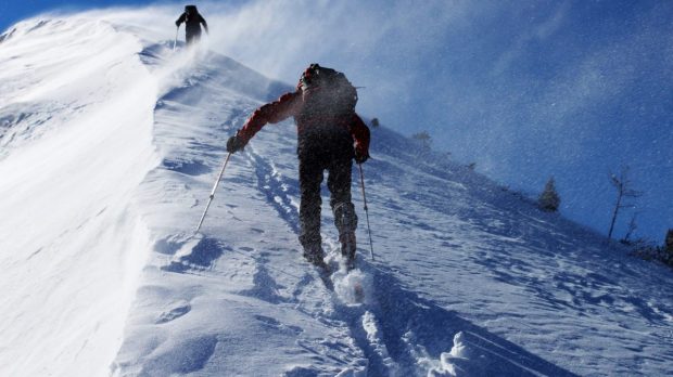 CLIMBERS, MOUNTAIN, SNOW