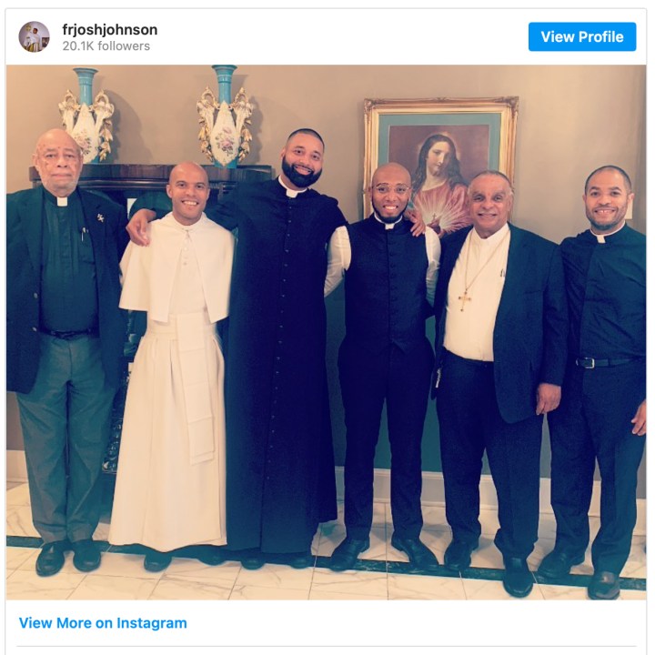 (Slideshow) 5 Catholic priests to follow on Instagram