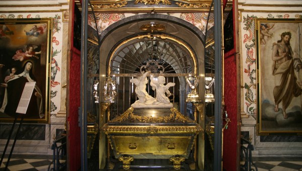 Corner Item Image - St. Teresa of Avila’s tomb to be opened for veneration