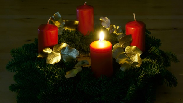 ADVENT WREATH