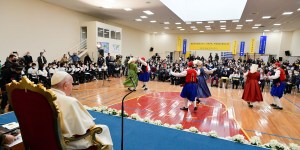 In land of the Olympics, Pope recommends 4 exercises