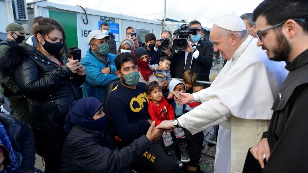 GREECE-VATICAN-RELIGION-POPE-MIGRANTS-AFP