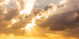 Give your heart to God with this short morning prayer