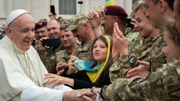 Pope-Francis-Audience-Ukraine-Ukrainian-Antoine-Mekary-ALETEIA