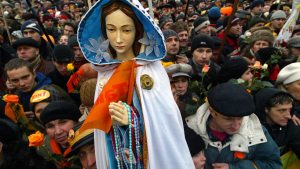 Virgin-Mary-UKRAINE-YUSHCHENKO-RALLY-AFP