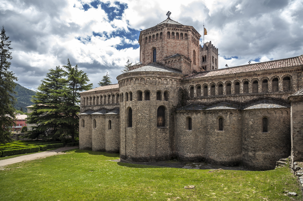 Why is Romanesque art called “Romanesque”?