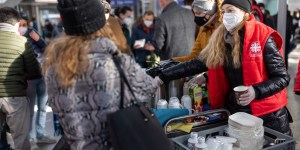 Where to donate to help Ukrainian refugees