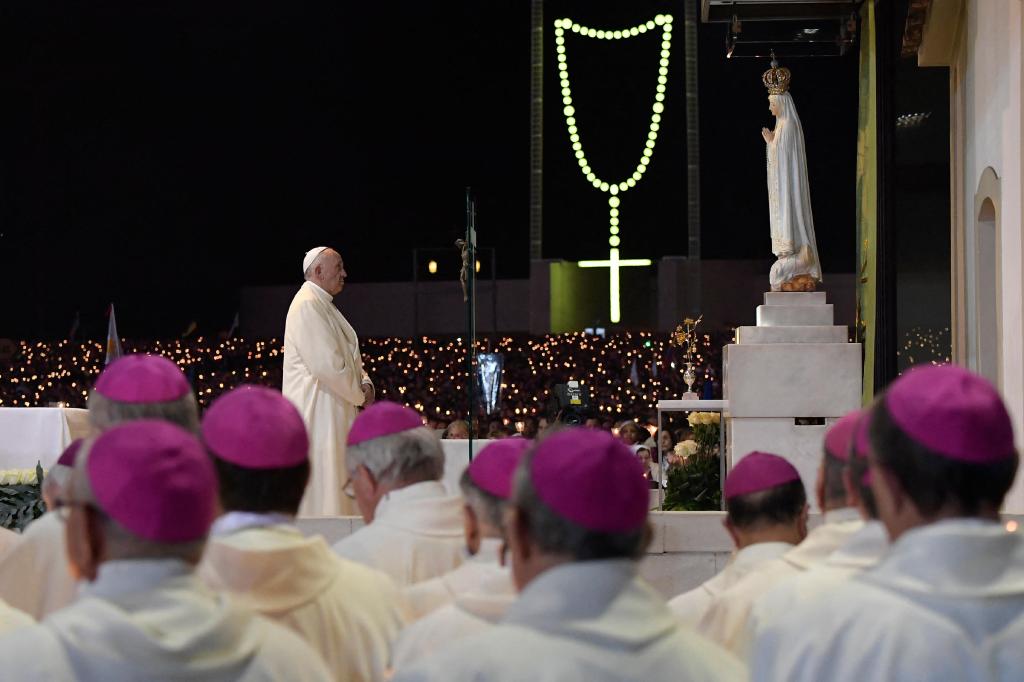 POPE-FRANCIS-OUR-LADY-OF-FATIMA-AFP