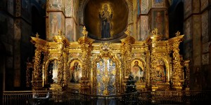 How to read an iconostasis (and what is it?)