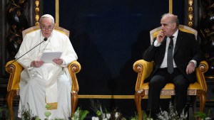 Pope-Francis-and-Maltas-President-George-Vella-authorities-Grand-Council-Chamber