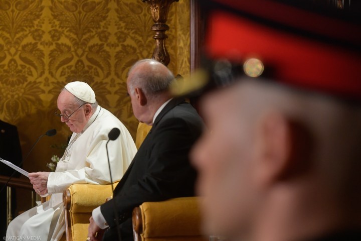 Pope-Francis-and-Maltas-President-George-Vella-authorities-Grand-Council-Chamber