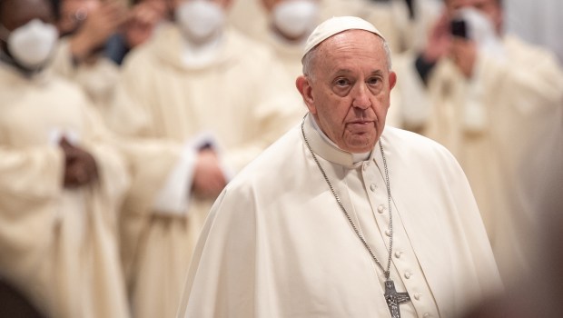VATICAN-POPE-FRANCIS-Holy-Mass-on-Divine-Mercy-Sunday