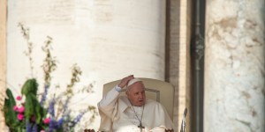 Joyous St. Peter&#8217;s, but sad message: Pope&#8217;s audience on &#8220;grave sin&#8221; of neglecting elderly