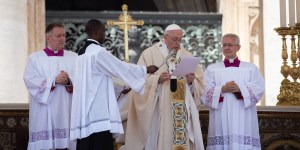 Pope Francis hopes new saints will guide politicians