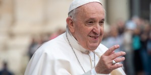 Test your ideas with &#8216;hard reality,&#8217; Pope encourages young politicians