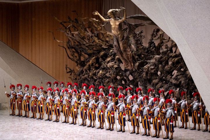 (Slideshow) Swiss Guard swearing-in 2022