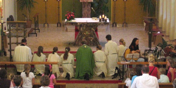 Should you genuflect on one or two knees during adoration?