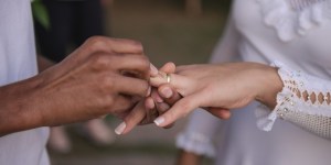 6 Beautiful quotes on love by Irish authors as you prepare your wedding