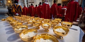 Pope Francis hoping laity, priests come to better understanding of liturgy