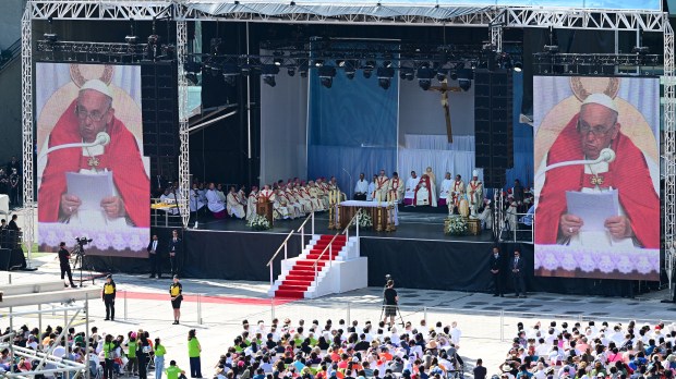 Pope-Francis-Commonwealth-Stadium-in-Edmonton-Canada-AFP