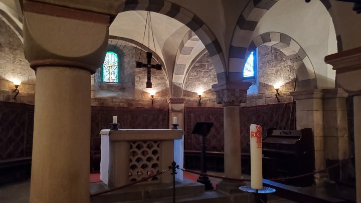 Crypt-church-Maria-Laach.jpeg