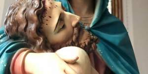 Mary is at the foot of your crosses: Do you see her?