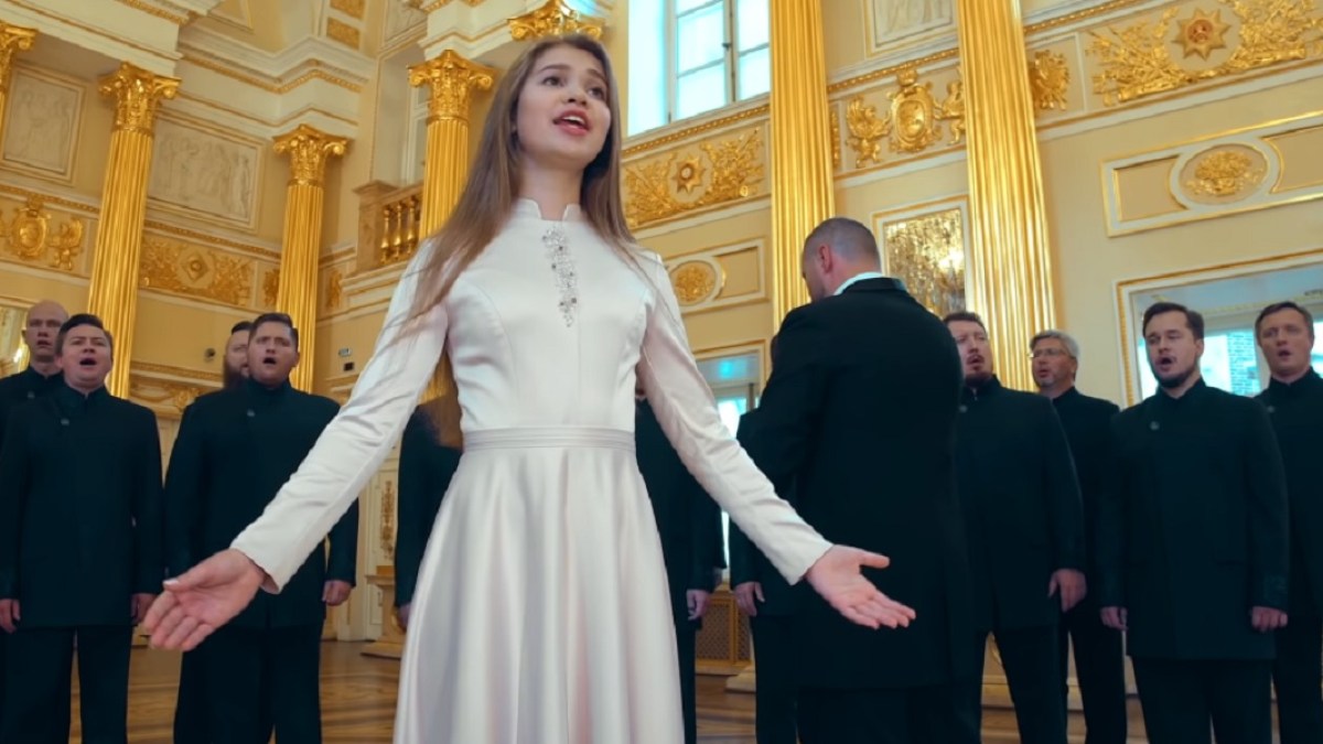 Anastasia Gladilina sings Kyrie