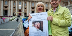 Obtain for us the &#8220;smile of the soul&#8221;: Pope&#8217;s prayer to John Paul I