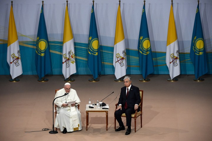 Pope-Francis-boards-his-plane-trip-to-Kazakhstan-AFP