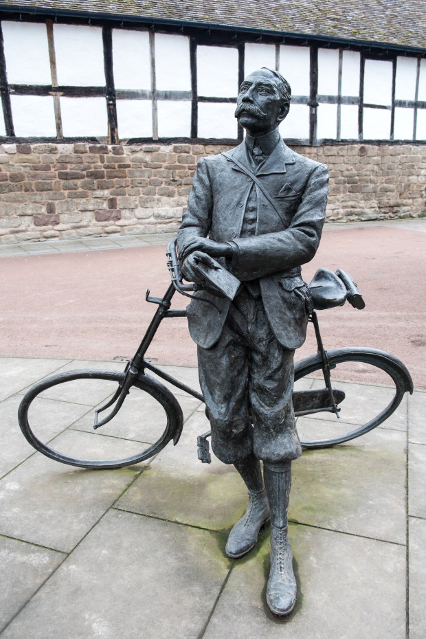 EDWARD ELGAR