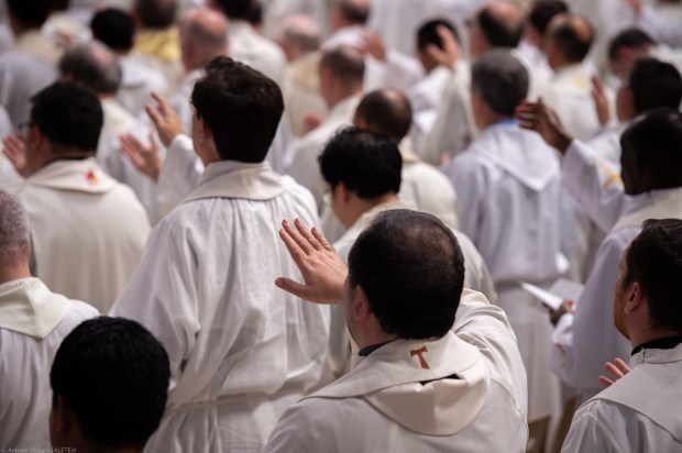 Pope Francis celebrates a Holy Mass to the 60th anniversary of the beginning of the second Vatican Ecumencial Council