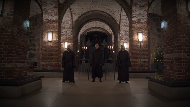Munx Gregoriana sings “Halo” theme from the Crypt Church of Helsinki Cathedral