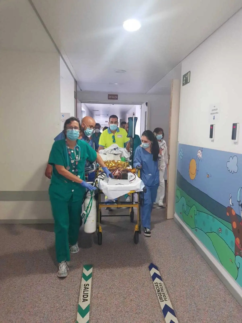 Dra._Sylvia_Belda_traslado_ECMO-HOSPITAL-12-DE-OCTUBRE-MADRID