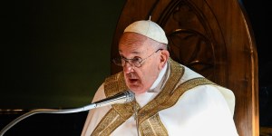 Pope admits he prays to Mary: &#8220;Hurry up!&#8221;
