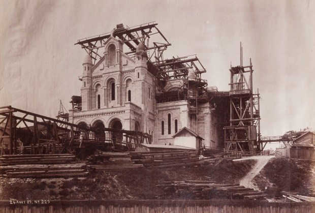 {"rendered":"(Slideshow) Sacre-Coeur de Montmartre during construction"}