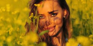 Former nude model shares her conversion story: “God gives me everything I need”