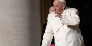 Pope points out St. Thérèse&#8217;s &#8220;splendid&#8221; definition of consolation